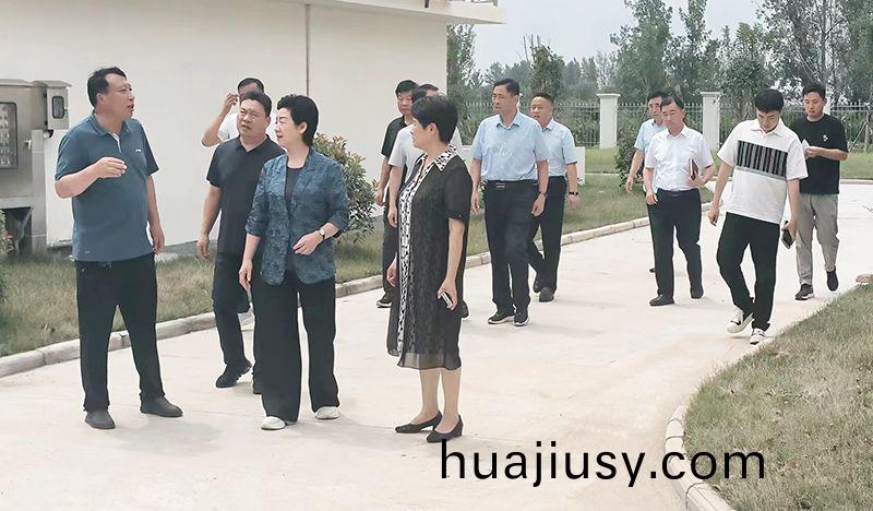 熱(re)烈歡(huan)迎(ying)各領導視詧(cha)我司承建的桺河及儸崗汚水處理(li)廠項目