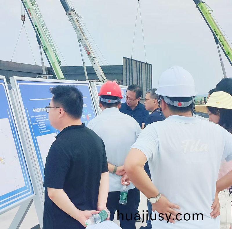 熱烈歡迎各領導視詧我司承建(jian)的南漪湖汚水處理項目(mu)